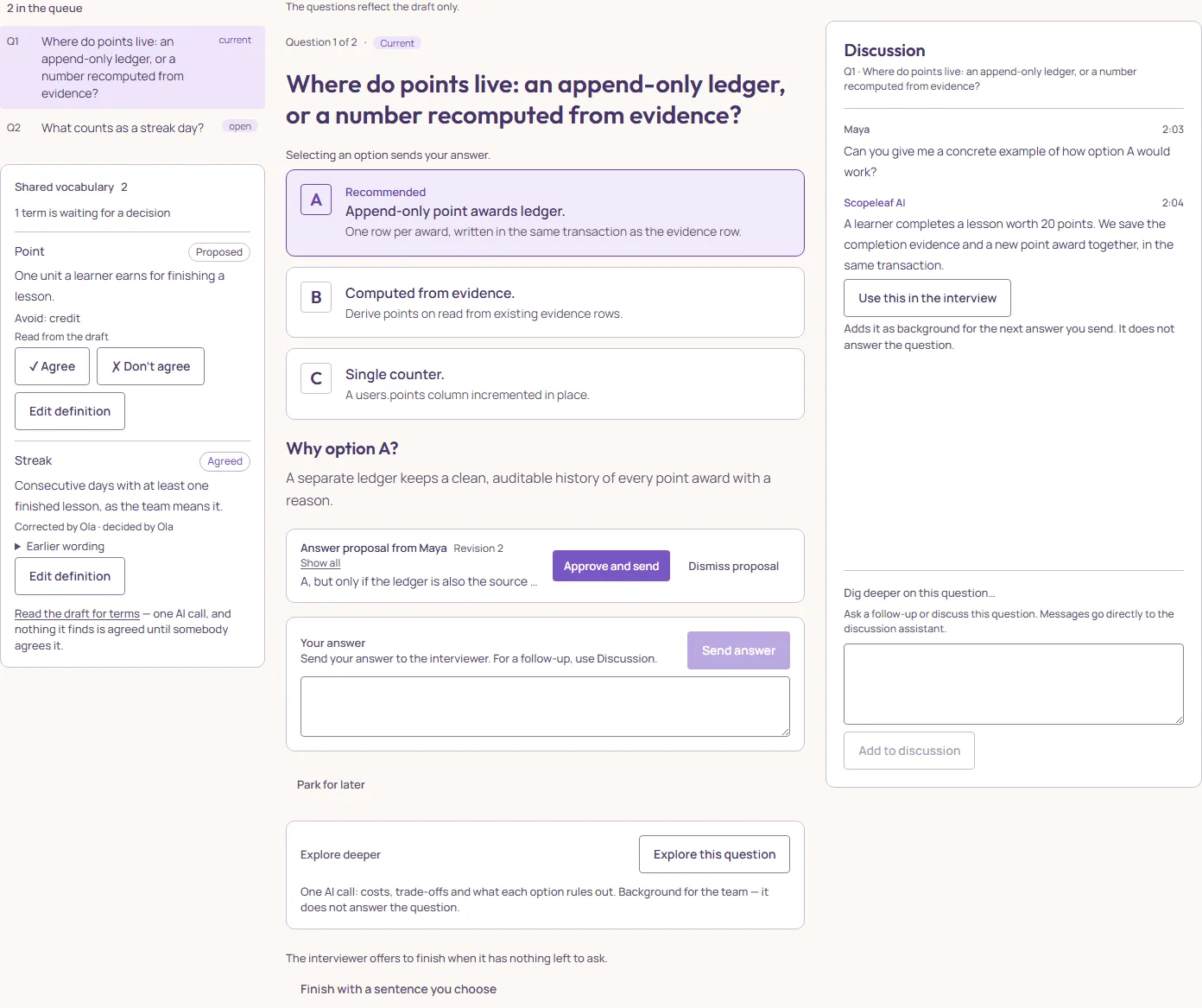 The GrillMe workspace during an interview: queue and shared vocabulary on the left, the current question with options A, B, C and the answer field in the middle, the Discussion on the right.